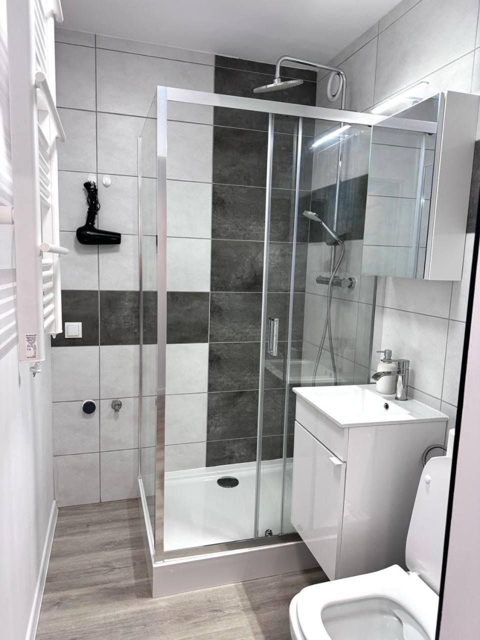 Quiet Apartment Near The Park, Metro, Centre, Wi-Fi - By Hik Apartments Warsaw Ngoại thất bức ảnh