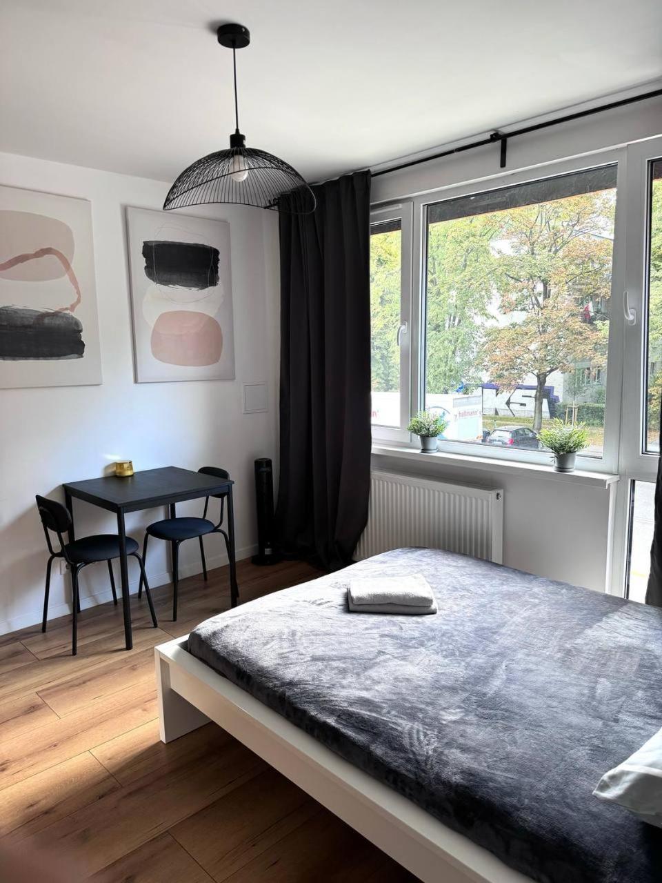 Quiet Apartment Near The Park, Metro, Centre, Wi-Fi - By Hik Apartments Warsaw Ngoại thất bức ảnh
